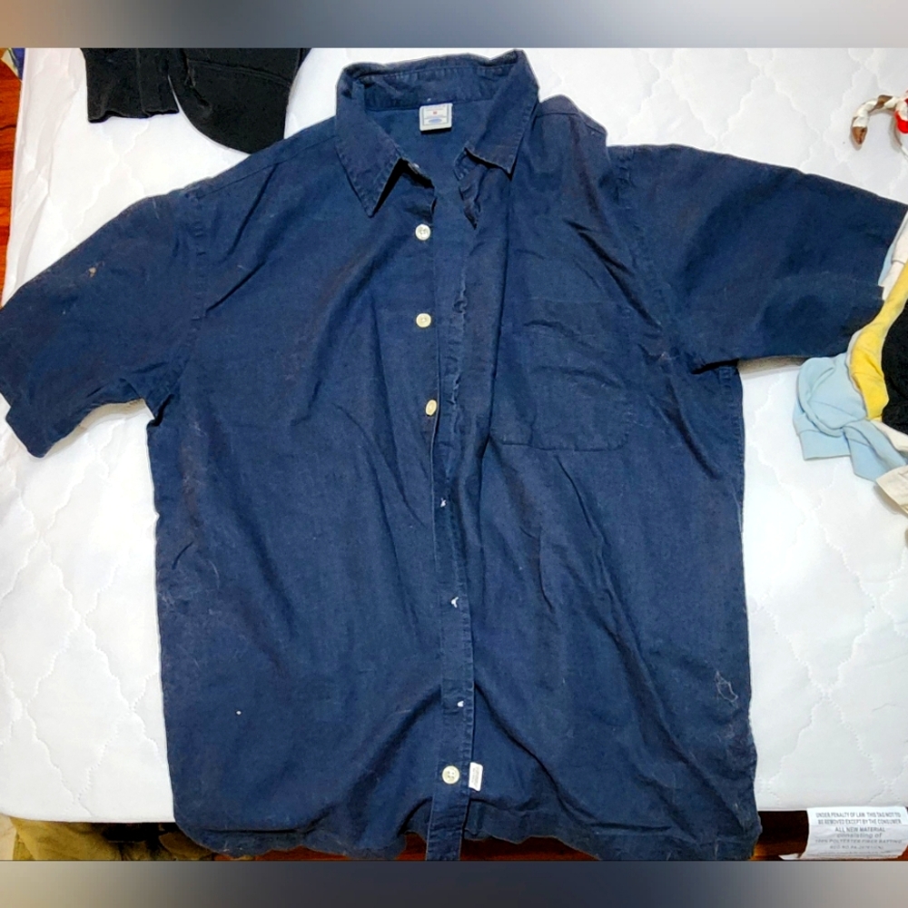 Old navy button up shirt and zip off cargo pants